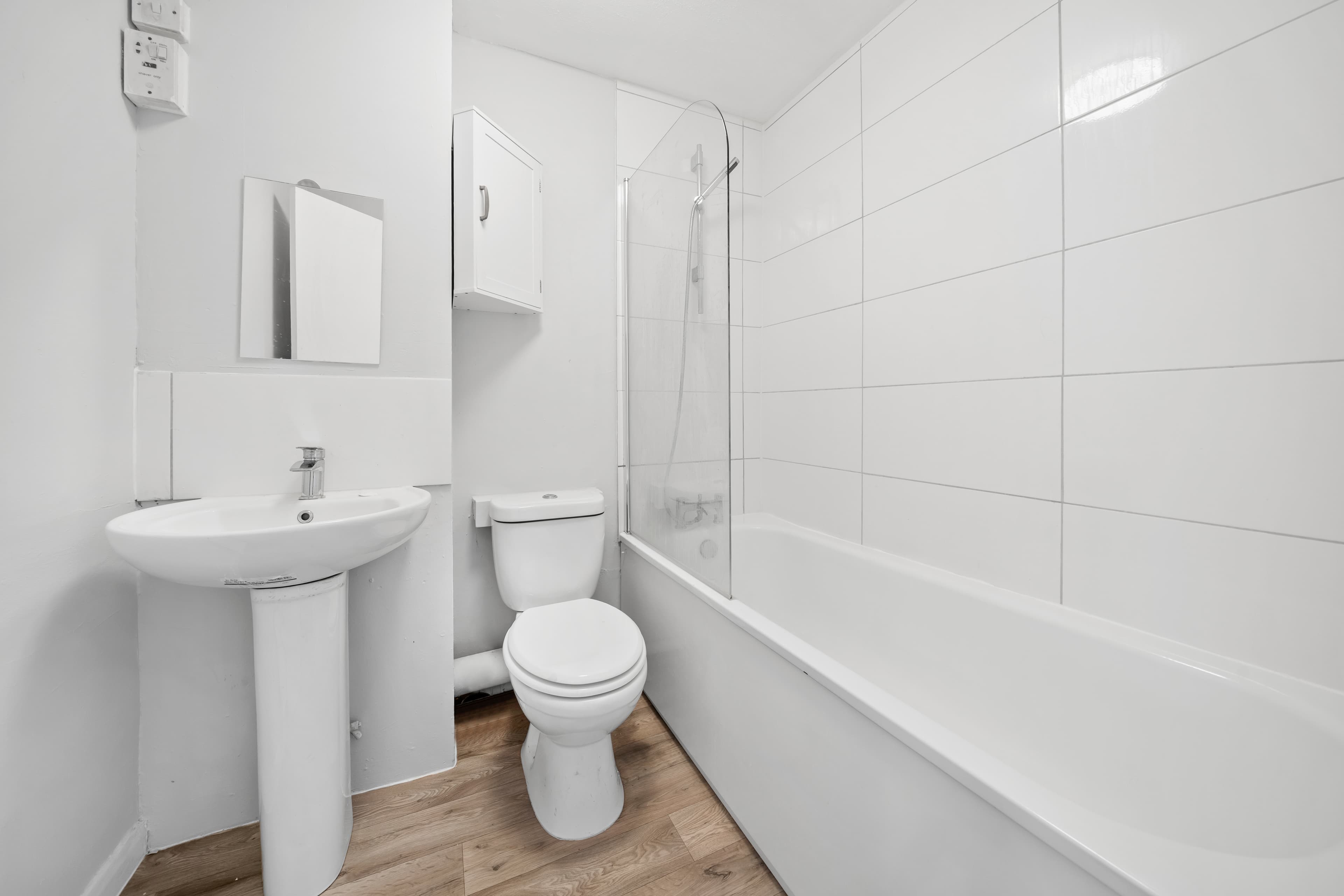 Harewood Road, SW19 - Image 6