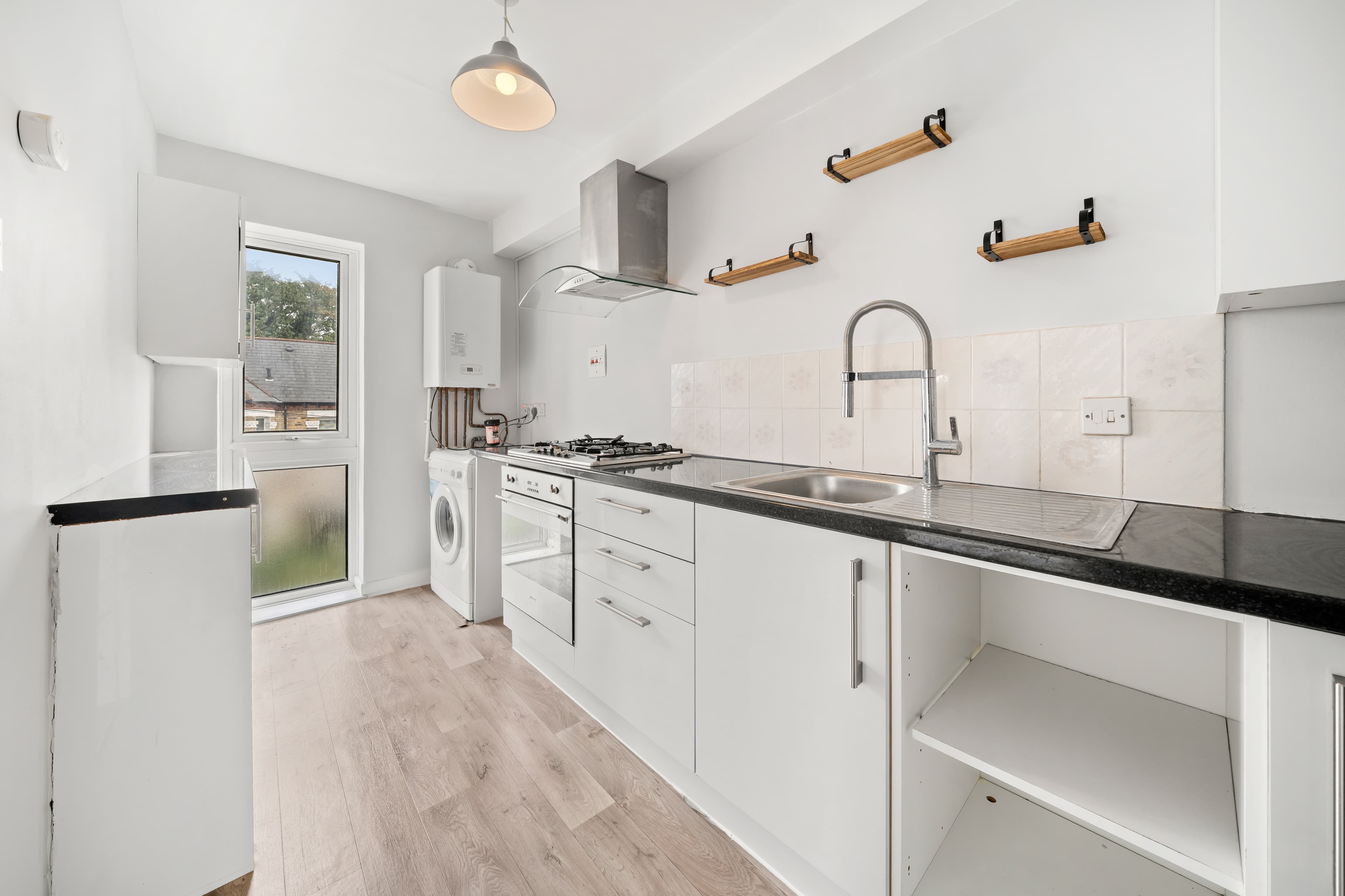 Harewood Road, SW19 - Image 5